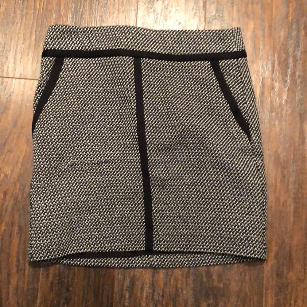 Loft pencil skirt